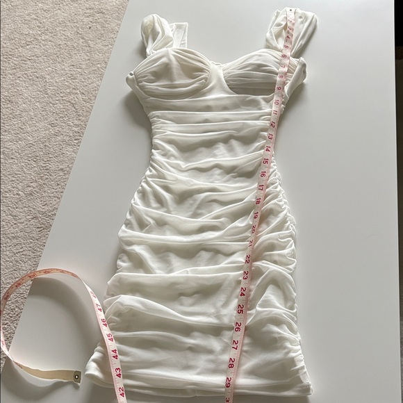 Windsor white bodycon mini dress size small EUC - Picture 12 of 12